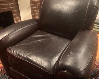 SOLD!
Leather club chair 