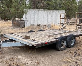 Dual Axel Flatbed w/Loading Ramps - 13' deck/16' overall