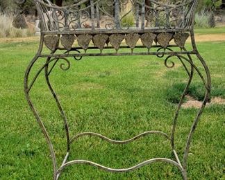 Metal plant stand