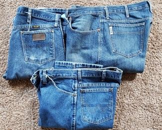 Men's Jeans - Wrangle, Cinch & Levi's - Varies sizes