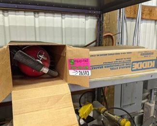 Kidde Fire Extinguisher w/ (3) Durable Steel Brackets
