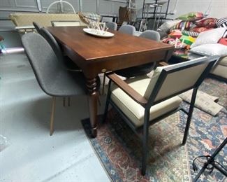 Nice table and chairs. Rug NFS