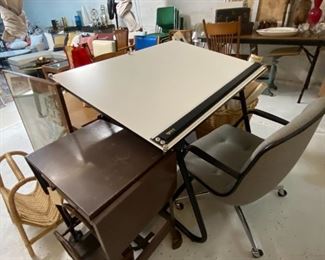 Drafting table 