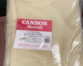 Cannon Monticello blanket new never used