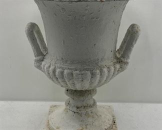Cast Iron Flower Urn, Large 