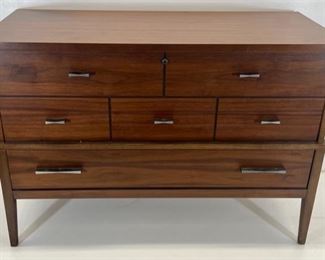 Modern Lane Cedar Chest on Legs 