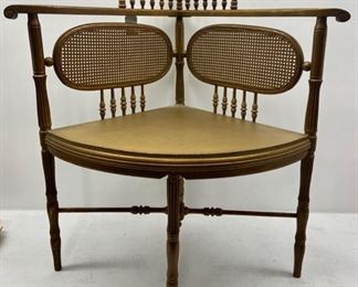 Wakefield Corner Chair 