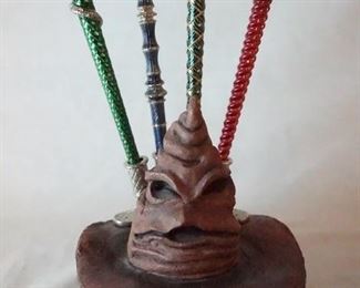 1048 HARRY POTTER THE NOBLE COLLECTION SORTING HAT PEN SET. APP. 9 1/2 IN H INCLUDING PENS