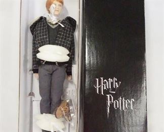 1096 TONNER HARRY POTTER DEATHLY HALLOWS RON WEASLEY DOLL. NEW IN BOX! 17 IN H