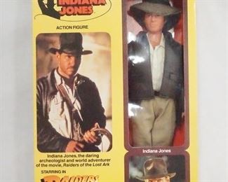 1172 KENNER INDIANA JONES RAIDERS OF THE LOST ARK DOLL IN ORIGINAL BOX