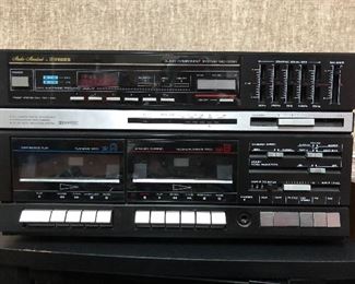 Fisher audio component system MC-723BK.