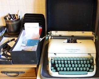 Remington Quiet-Riter typewriter.