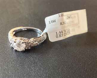 Lot #010---14kw Diamond Ring, center stone weight: 0.87ct, total diamond weight: 1.44ct, price: $1,200