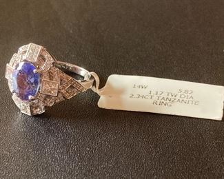 Lot #013---14kw Tanzanite & Diamond Ring, tanzanite weight: 2.34ct, total diamond weight: 1.17ct, price: $2,200