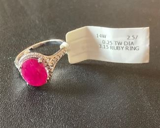 Lot #015---14kw Ruby & Diamond Ring, ruby weight: 3.15ct, total diamond weight: 0.25ct, price: $850