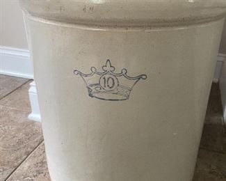 10 gallon blue crown crock 