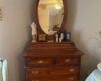 Beautiful 8 drawer dresser with oval mirror 