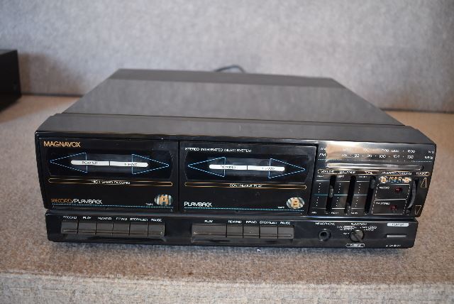 Magnavox MX 1605 Turntable