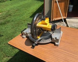 12 inch DeWalt miter saw