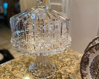 Exquisite Crystal Cake Dome