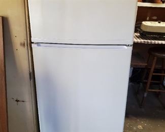 Small Kenmore refrigerator/freezer.
