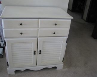 #7 $75.00 - Settler's Pine&nbsp;round dining table w/6 chairs