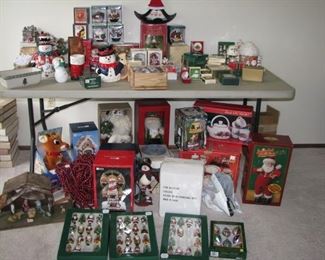 #18 SOLD Christmas holiday lot appx 100+pcs