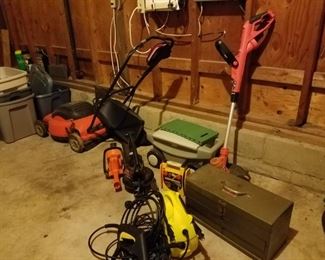 #27 $80.00 - GARDEN EQUIPMENT LOT 