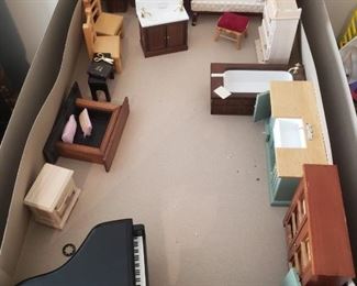Dollhouse furniture