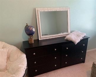 Chair, white mirror and globe 