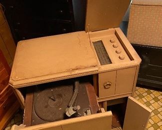 Spartan model 7 Record player and radio