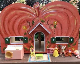 Wood Dollhouse