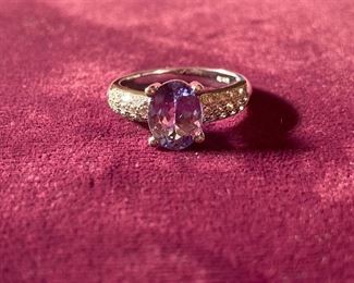 Lot #003---14kw Tanzanite & Diamond Ring, tanzanite weight: 1.75ct, total diamond weight: 0.24ct, price: $526