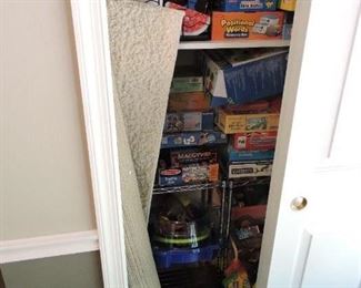 Toys,books,games,puzzles