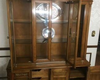 43 China Cabinet Openmin