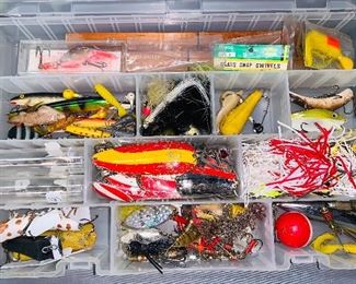 Over 500 fishing lures