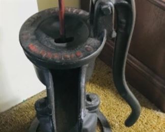 Cast iron water pump