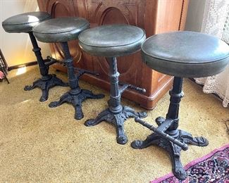 Set of 4 Cast iron base barstools