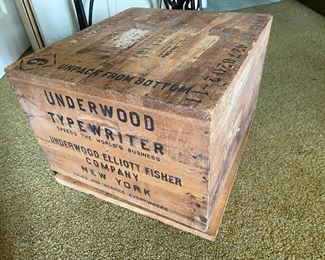 1930s Underwood typewriter shipping box