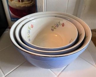 Hall mixing bowls