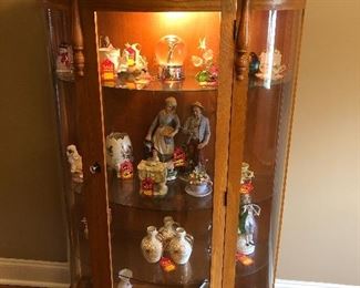 Curio cabinet $125

5’x35”x13”