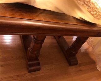 Dining room table w/ leaf /six chairs $650