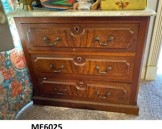 https://www.ebay.com/itm/114870042394	ME6025: Marble top Chest of Drawers - Estate Sale Pickup only
