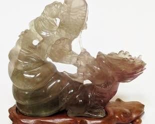 0012 Vintage Chinese Carved Quartz SnailDragon