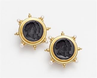 49. Elizabeth Locke Venetian Glass Intaglio Pearl Earrings