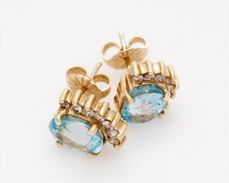 67. 14k Topaz Damond Earrings