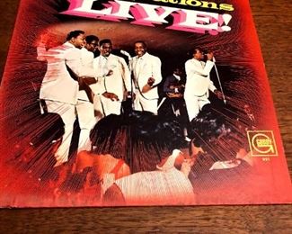 Assorted Albums: Temptations Live 