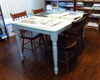 Country Kitchen Table & 4 Plank Bottom Chairs