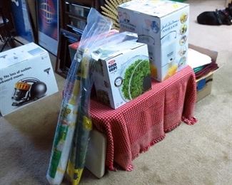 NEW mops, salad spinner, stainless fondue set, Jack Lalanne Power Juicer