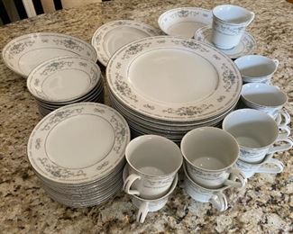 Fine Porcelain China "Diane" pattern